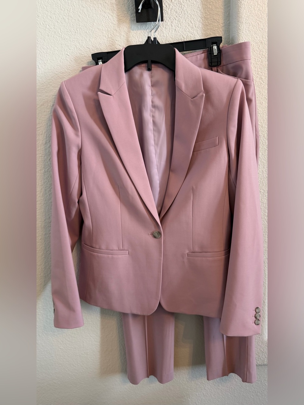 Theory women’s  Dusty Pink Tailored Suit Blazer & Pants